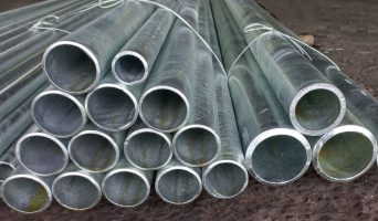 ONG-THEP-DUC-MA-KEM-NHUNG-NONG